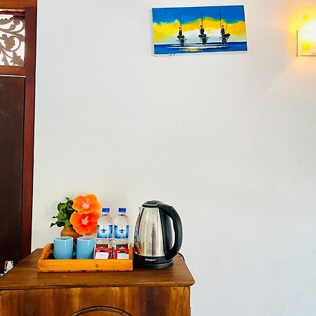 Bluebell Guest House ウナワトゥナ エクステリア 写真