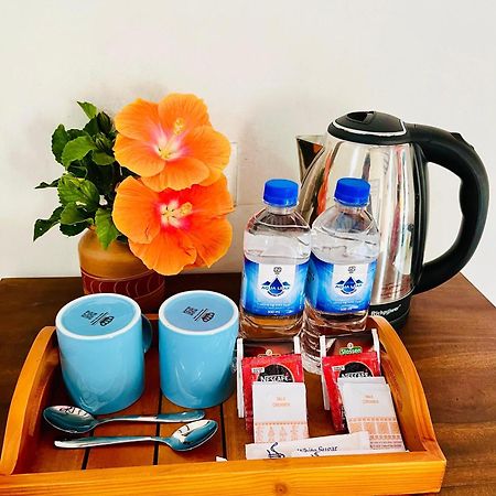 Bluebell Guest House ウナワトゥナ エクステリア 写真